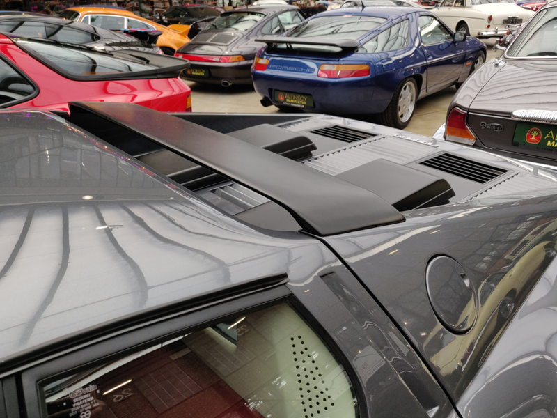 Illustration for article titled I went to an amazing dealership in DĂĽsseldorf